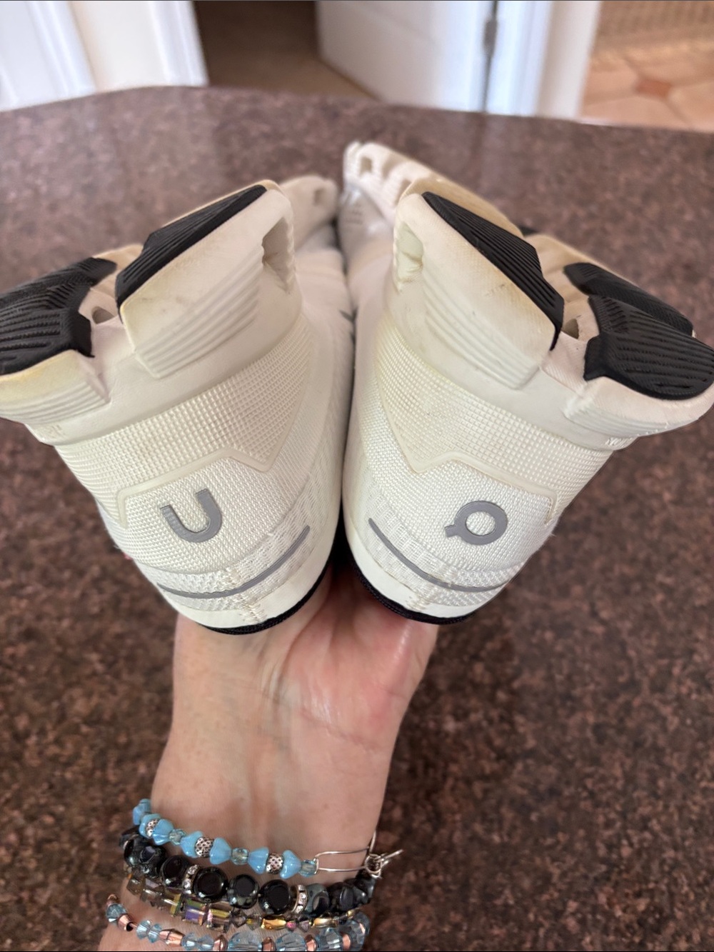On Running Ladies White Black Performance Sneakers-9.5 - Picture 9 of 9